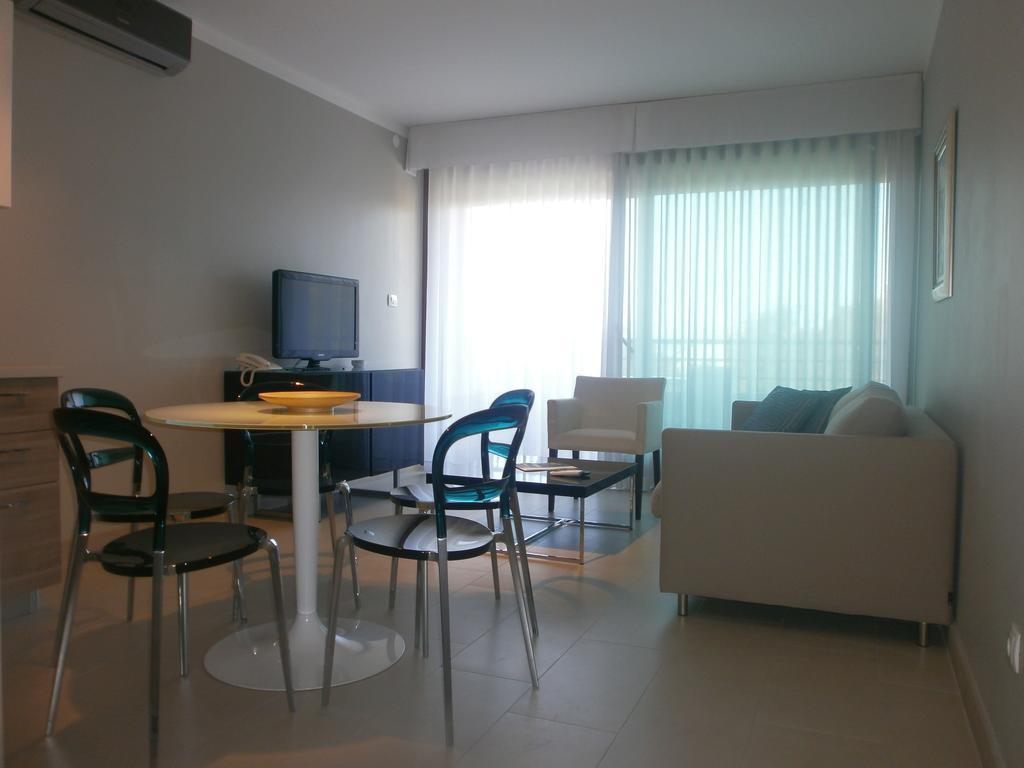 Sunset Apartments بودْسْتغانا الغرفة الصورة
